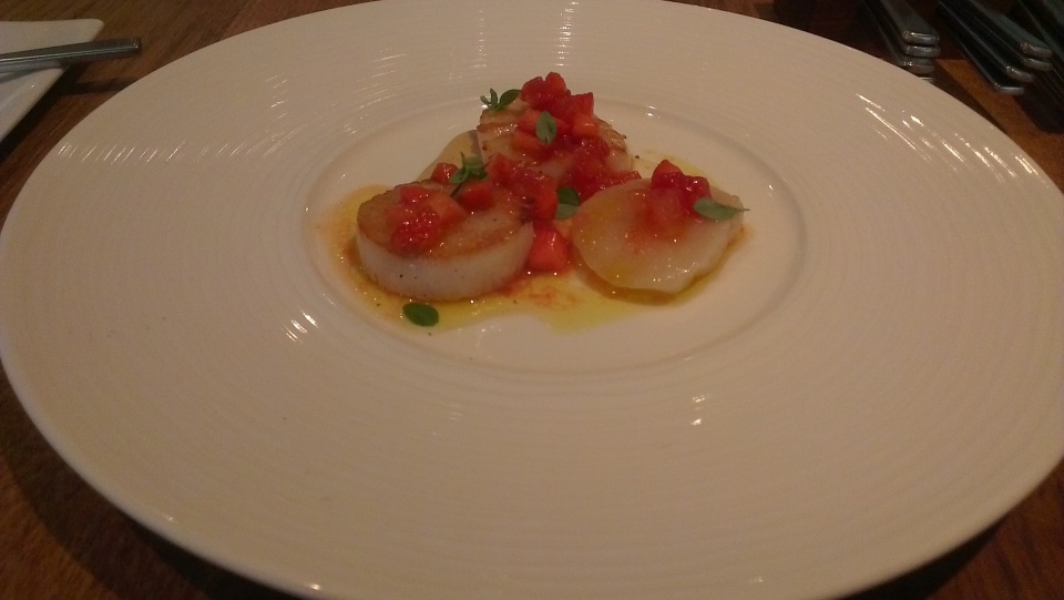 Scallop with Tomato - Raw & Cooked